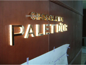 CHOCOLATERPALET D'OR 新丸の内ビルディング店 LED文字/切文字